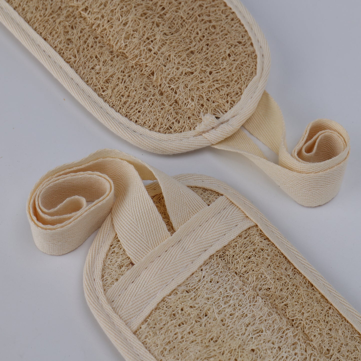 Natural Loofah Back Scrubber-Deep Exfoliation · Skin-Friendly · Eco Biodegradable · Ultimate Bathing Companion