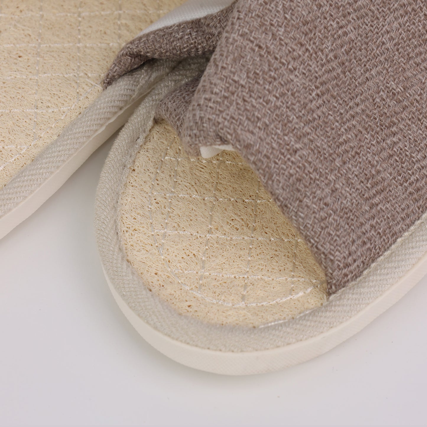 NatureBreathe Loofah Slippers— Say Goodbye to Sweaty, Smelly, and Slippery Feet! Your Deserve Natural Care!
